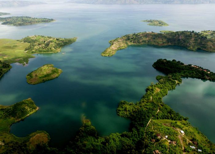 8-days-rwanda-flying-safari